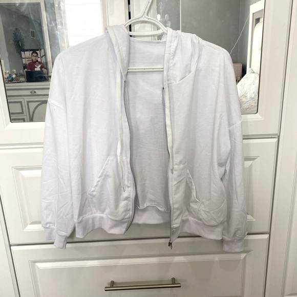 White zip up - Picture 2 of 2